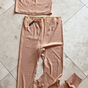 Skims cotton logo set NWT